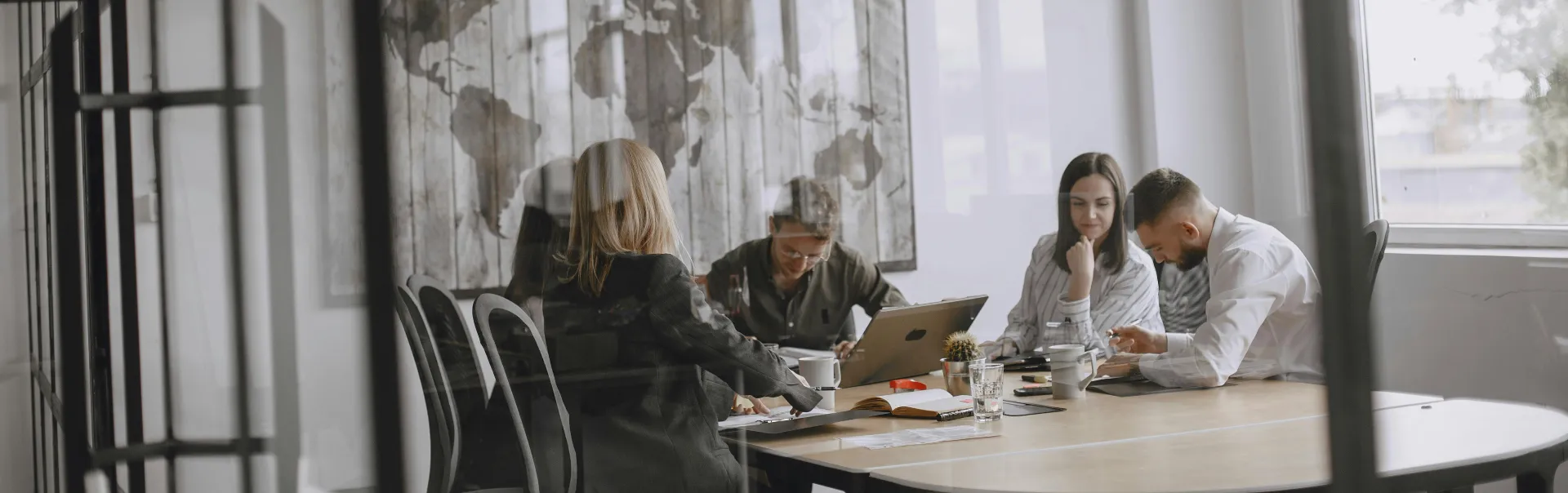 A-customer-is-making-a-payment-in-a-cafe-IFB (1)